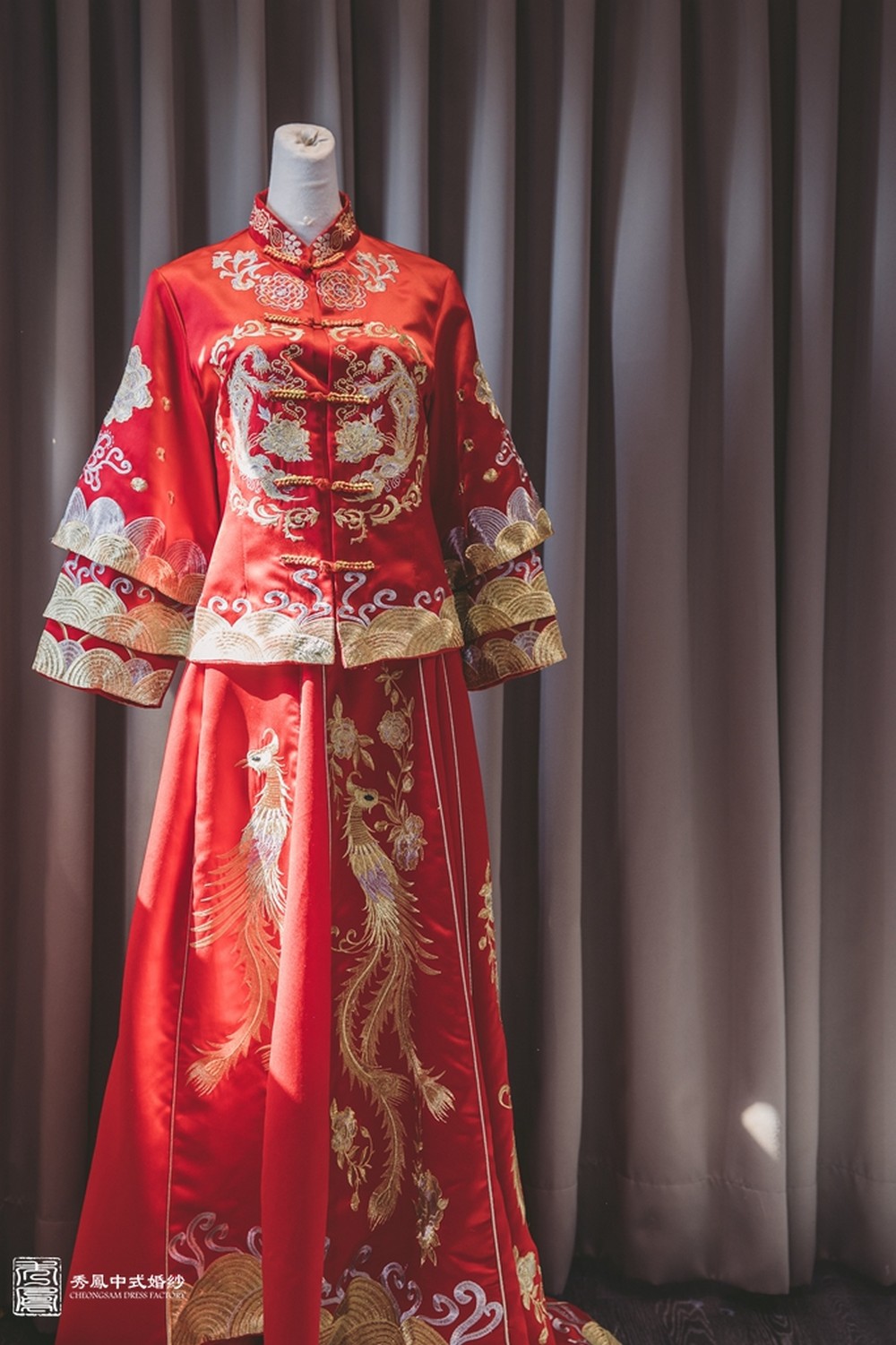 中式禮服,中式婚紗,龍鳳褂,秀禾服,旗袍,中式旗袍,中式婚紗照,中式婚紗攝影,中式婚紗風格,中式禮服婚紗
